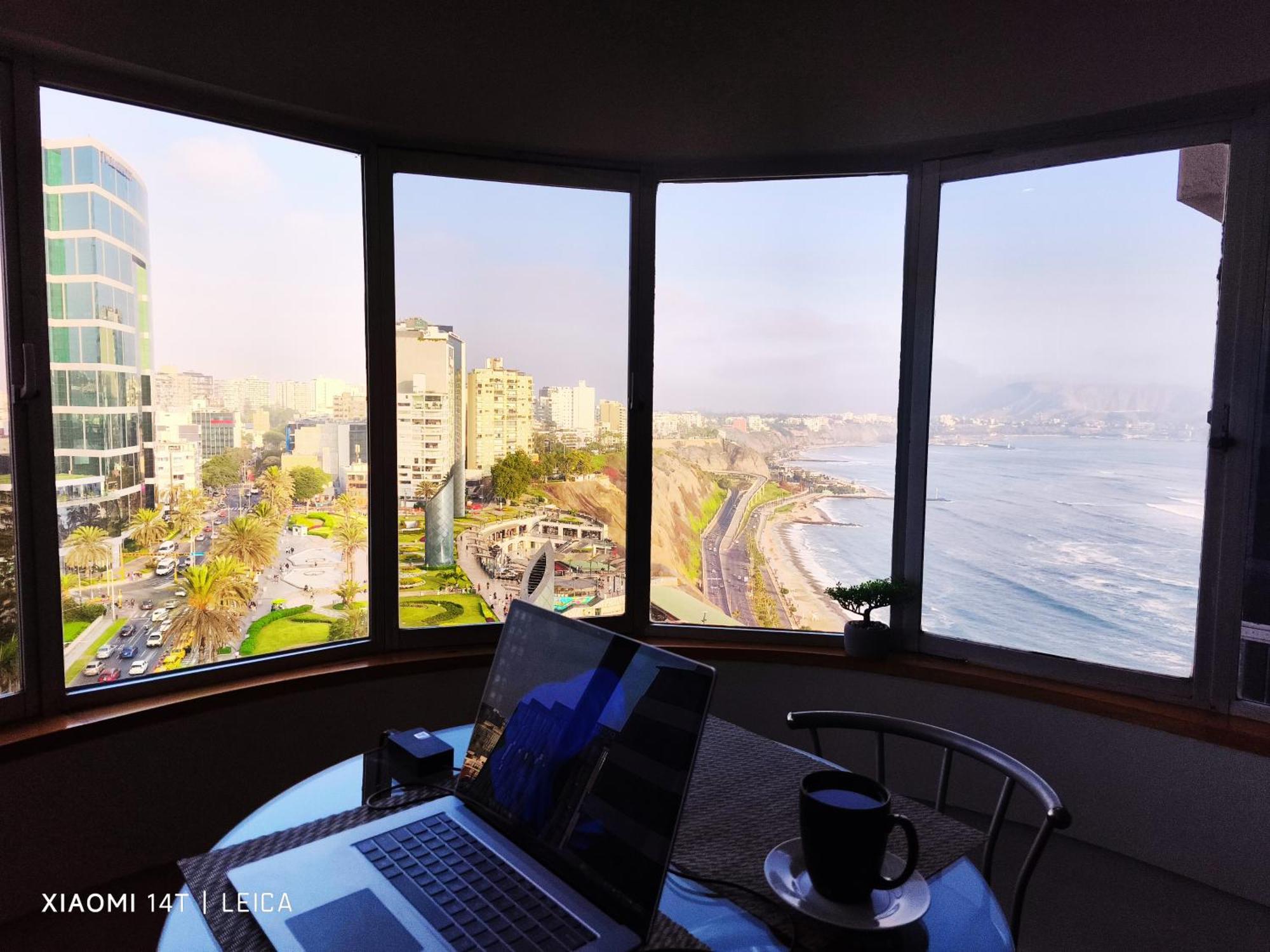 Oceanfront Miraflores Larcomar next to Marriott Lima Exterior foto